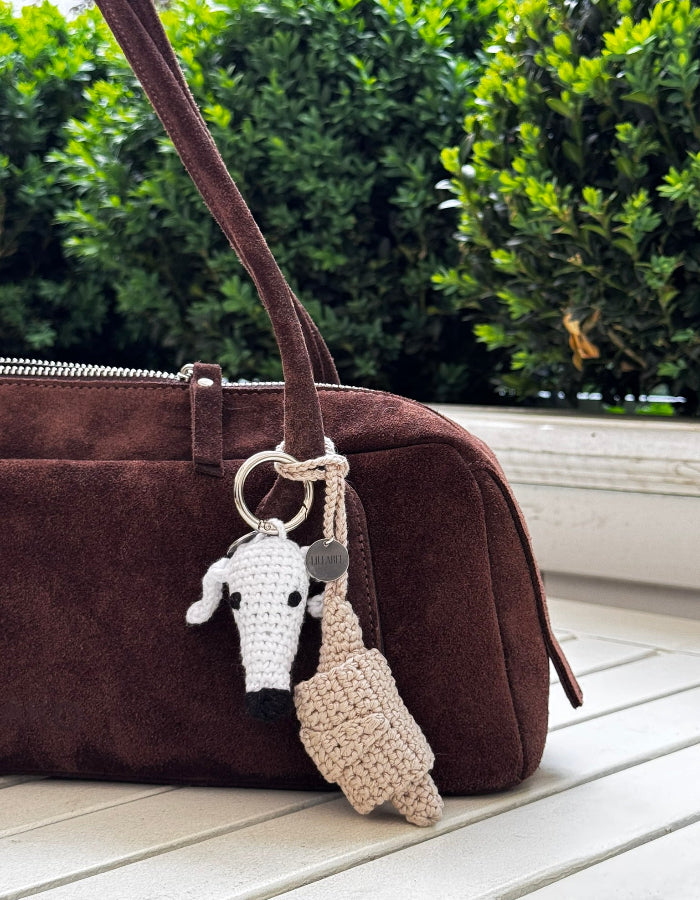 Breloczek szydełkoway croissant | charms do torebki LILLABEL