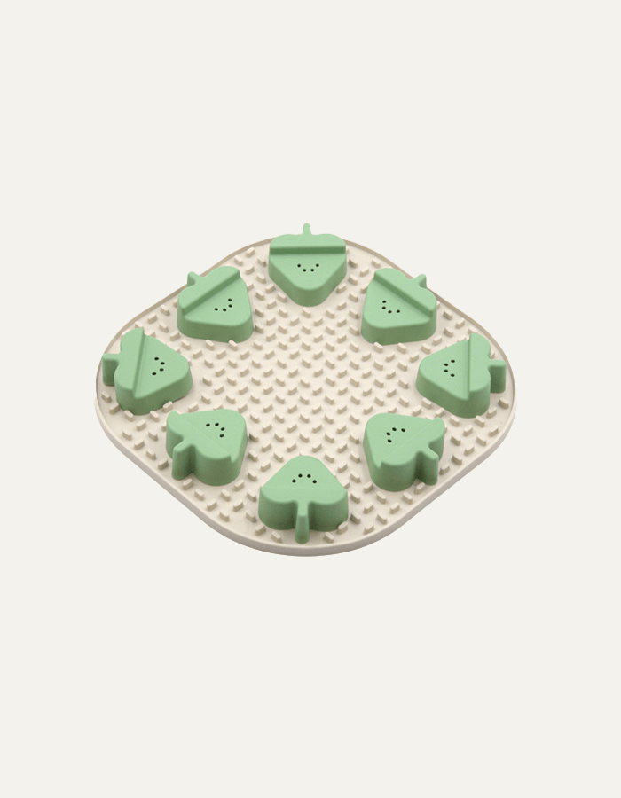 Lick dog mat / nosework training 2in1